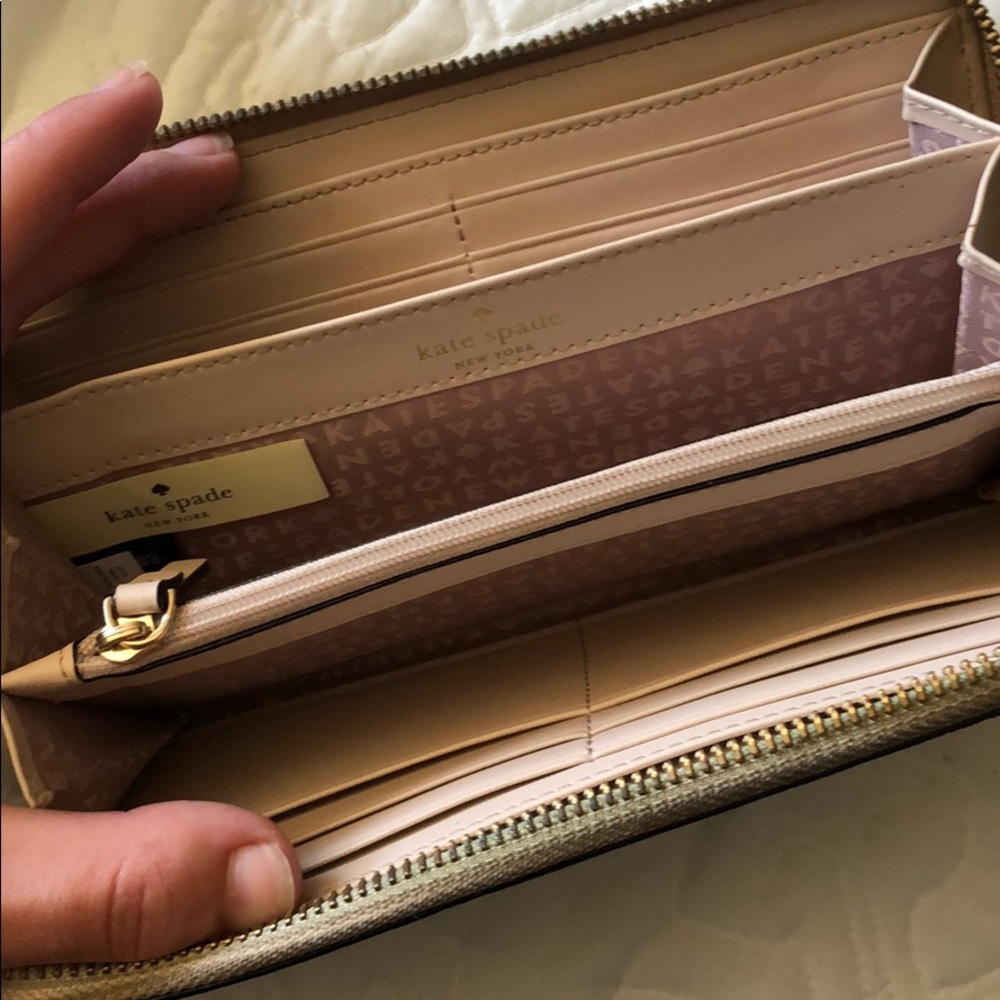 Kate Spade Wallet - Picture 2 of 6